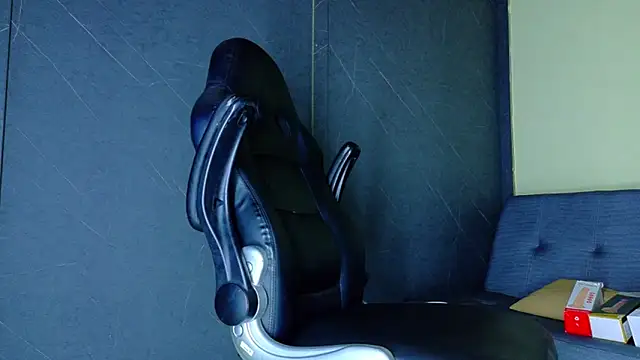 Snapshot of ALANNFERRER chatting on 04.07.26 ALANNFERRER online show from 04.07.26