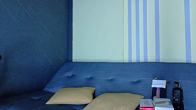 Snapshot of ALANNFERRER chatting on 04.08.26 ALANNFERRER online show from 04.08.26