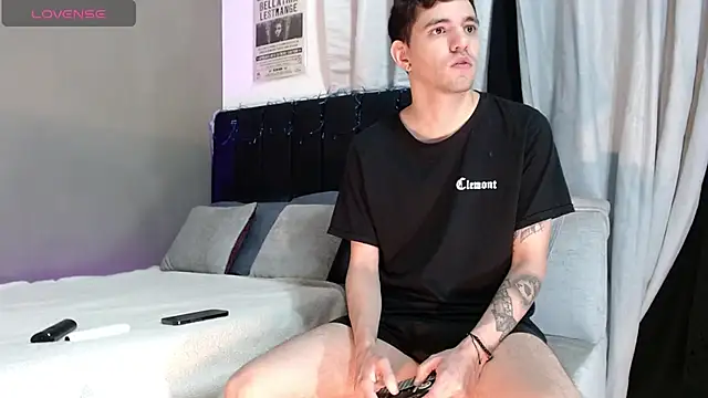 Matteo12  online show from 11.30.25