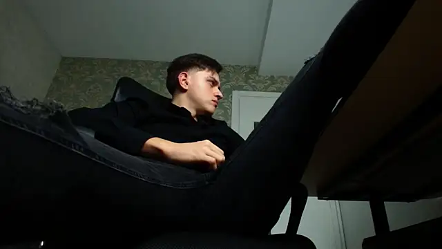 FelixStarkk online show from 10.28.25