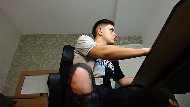 FelixStarkk online show from 11.26.25