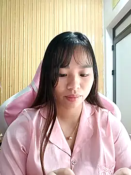 Snapshot of Na_na90 chatting on 10.23.25 Na na90 online show from 10.23.25