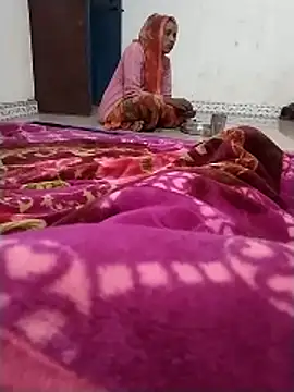 Hot raaani online show from 12.20.25