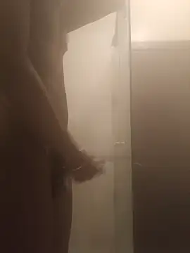 Snapshot of Fizozoo chatting on 11.16.25 Fizozoo online show from 11.16.25