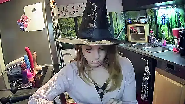 SexyMilf 37 online show from 10.31.25