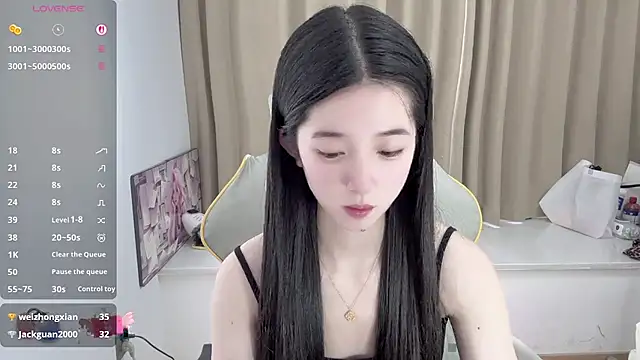 Snapshot of OiOi-666 chatting on 05.19.26 OiOi-666 online show from 05.19.26