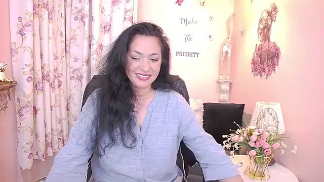 MyLovOne online show from 05.12.26