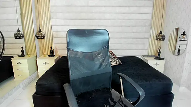 keytinthomson  online show from 02.10.26