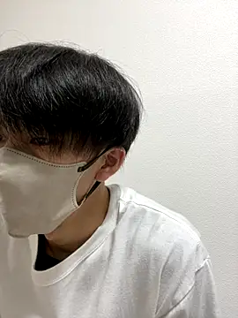 Snapshot of otouhu76 chatting on 09.29.25 otouhu76 online show from 09.29.25