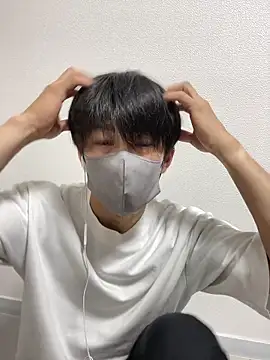 Snapshot of otouhu76 chatting on 10.03.25 otouhu76 online show from 10.03.25