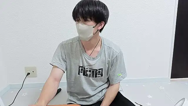 Snapshot of otouhu76 chatting on 07.26.26 otouhu76 online show from 07.26.26