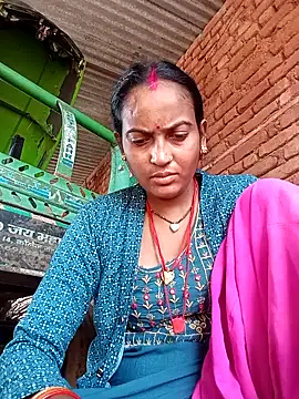 Snapshot of Hot_chinkiji chatting on 09.12.25 Hot chinkiji online show from 09.12.25