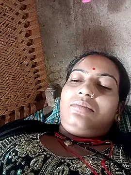 Snapshot of Hot_chinkiji chatting on 10.03.25 Hot chinkiji online show from 10.03.25