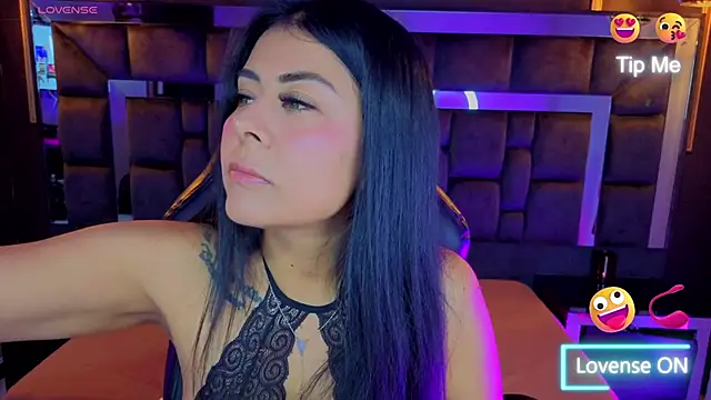 Aniajoness  online show from 01.17.26