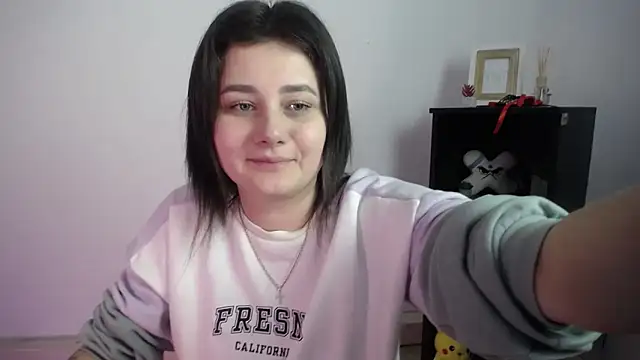 Katrin kiss  online show from 11.17.25