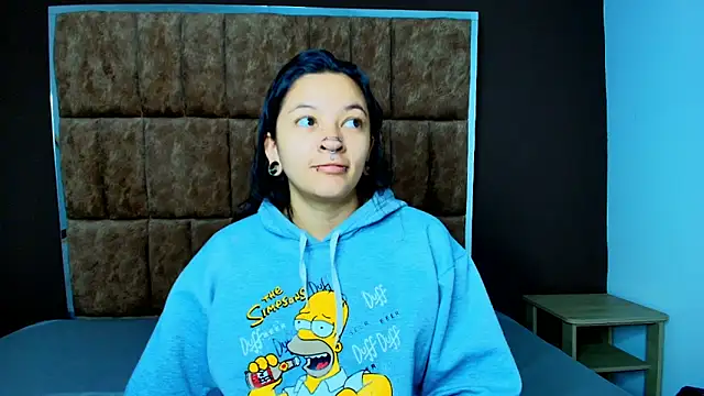 Kitty ravee online show from 10.06.25