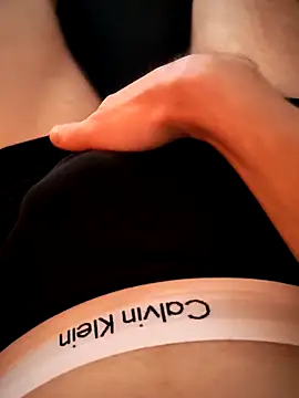  -neo-  online show from 10.17.25