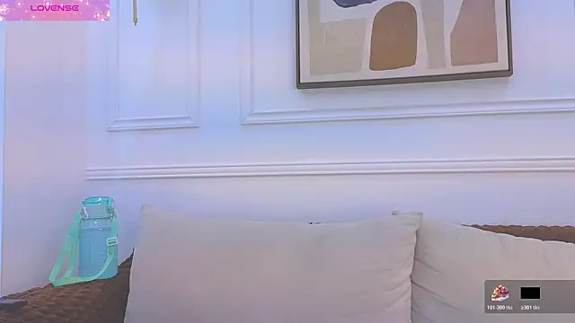 Snapshot of Daisy_Price chatting on 05.18.26 Daisy Price online show from 05.18.26