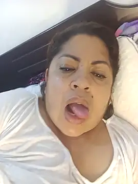 Snapshot of Karla_hilton1 chatting on 03.28.26 Karla hilton1 online show from 03.28.26