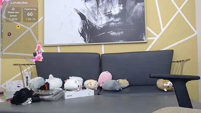 olivia russo  online show from 09.09.25