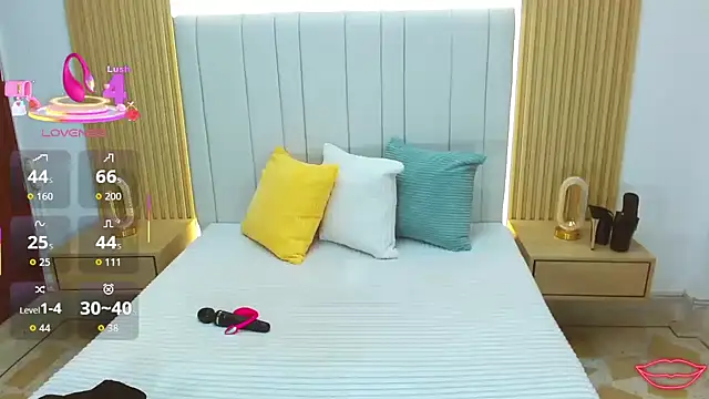 WildScarlet online show from 11.10.25