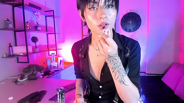 Snapshot of _ANGELL_DUSTT_ chatting on 10.14.25 ANGELL DUSTT online show from 10.14.25
