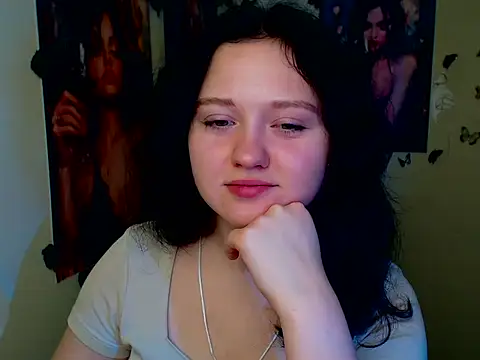 Snapshot of LadyAlice_ chatting on 11.05.25 LadyAlice online show from 11.05.25