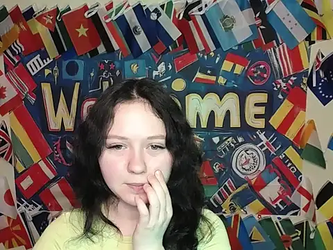 Snapshot of LadyAlice_ chatting on 12.18.25 LadyAlice online show from 12.18.25