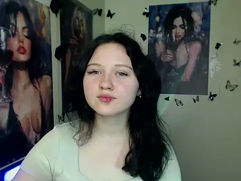 Snapshot of LadyAlice_ chatting on 12.22.25 LadyAlice online show from 12.22.25