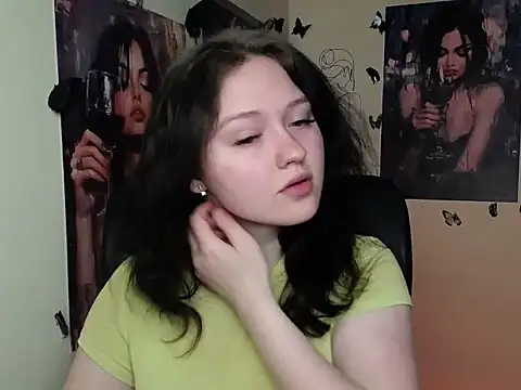 Snapshot of LadyAlice_ chatting on 04.09.26 LadyAlice online show from 04.09.26