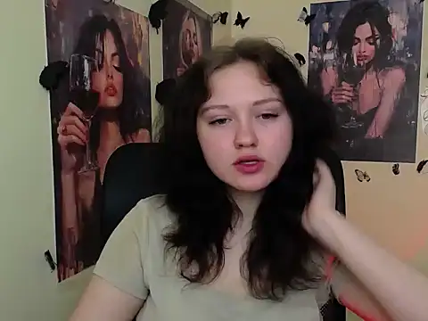 Snapshot of LadyAlice_ chatting on 04.13.26 LadyAlice online show from 04.13.26