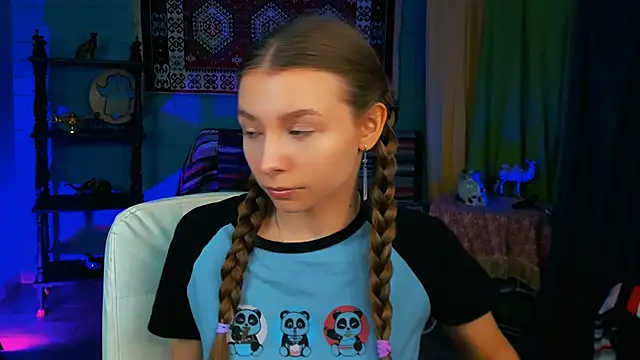 JulieDaniel online show from 09.15.25