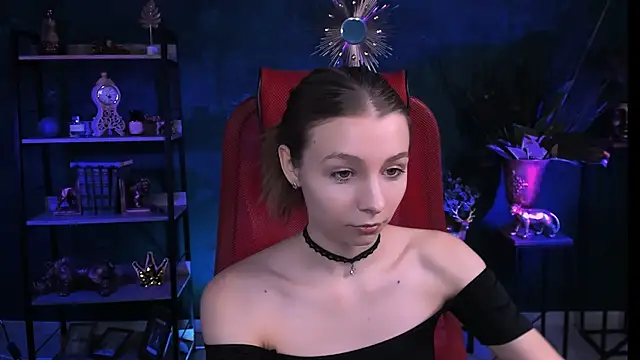 JulieDaniel online show from 10.11.25