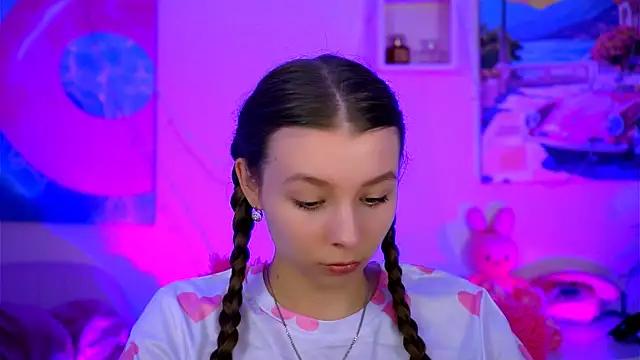 JulieDaniel online show from 10.26.25