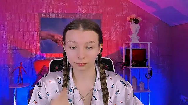 JulieDaniel online show from 11.24.25