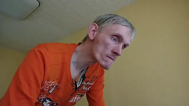 Snapshot of k74robert chatting on 02.03.26 k74robert online show from 02.03.26