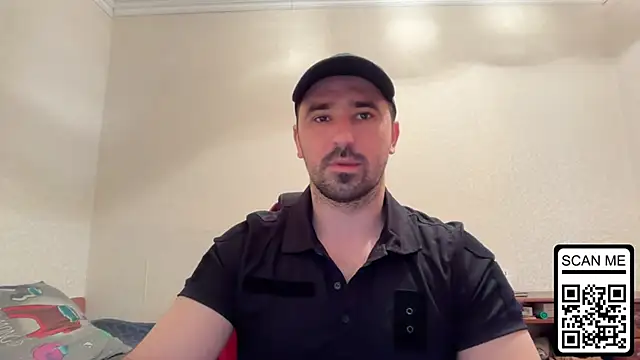 Snapshot of Hard_to_Obey chatting on 05.16.26 Hard to Obey online show from 05.16.26