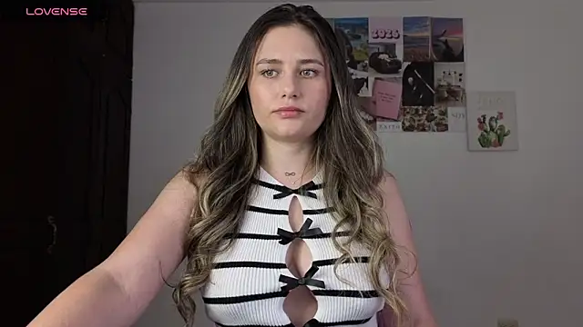 Veronika  Winslow  online show from 05.26.26