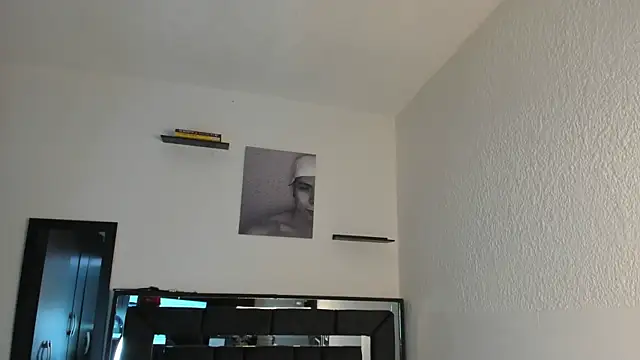 Thiago Divine  online show from 09.11.25