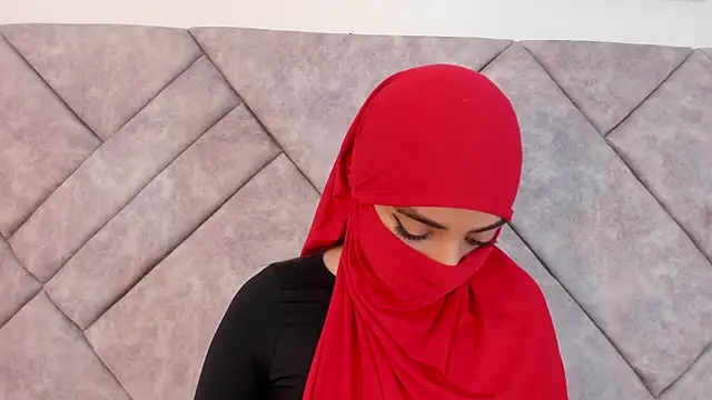 nayiraa  online show from 03.16.26