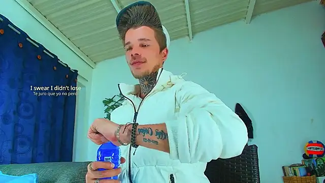 Snapshot of Gold_Loyal77 chatting on 09.18.25 Gold Loyal77 online show from 09.18.25