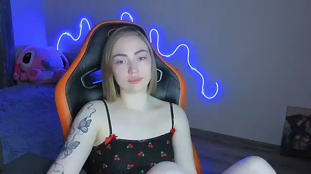 LaraKrein lk online show from 04.13.26