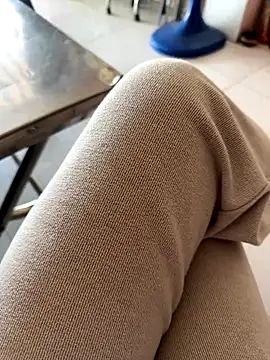 sharon-Hanna online show from 11.15.25