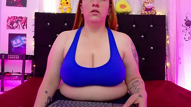 Snapshot of queen_marifer chatting on 10.09.25 queen marifer online show from 10.09.25