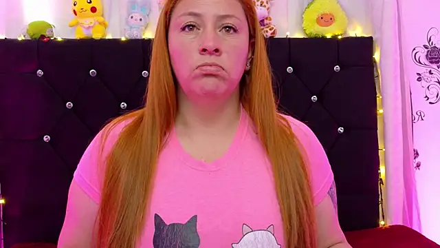 Snapshot of queen_marifer chatting on 10.11.25 queen marifer online show from 10.11.25