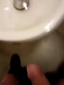 Snapshot of 69dagosto chatting on 10.25.25 69dagosto online show from 10.25.25