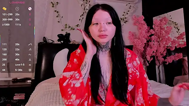 Lein Bone online show from 10.18.25