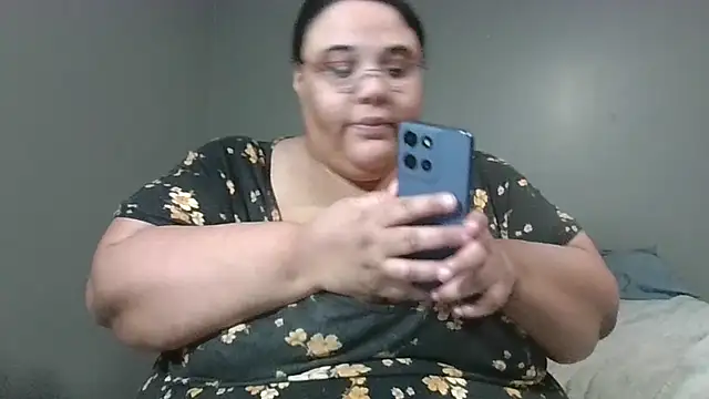 Snapshot of SexyBBW10790 chatting on 04.26.26 SexyBBW10790 online show from 04.26.26
