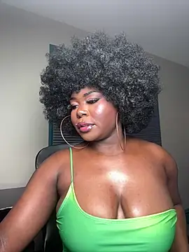 WomanNextdoor1 online show from 05.31.26