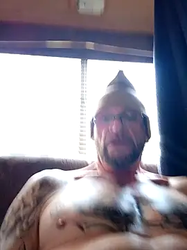 Snapshot of ShawnandDani7074 chatting on 12.19.25 ShawnandDani7074 online show from 12.19.25